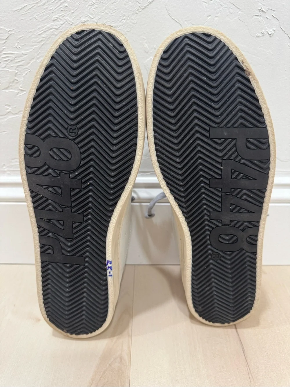 P448 low top